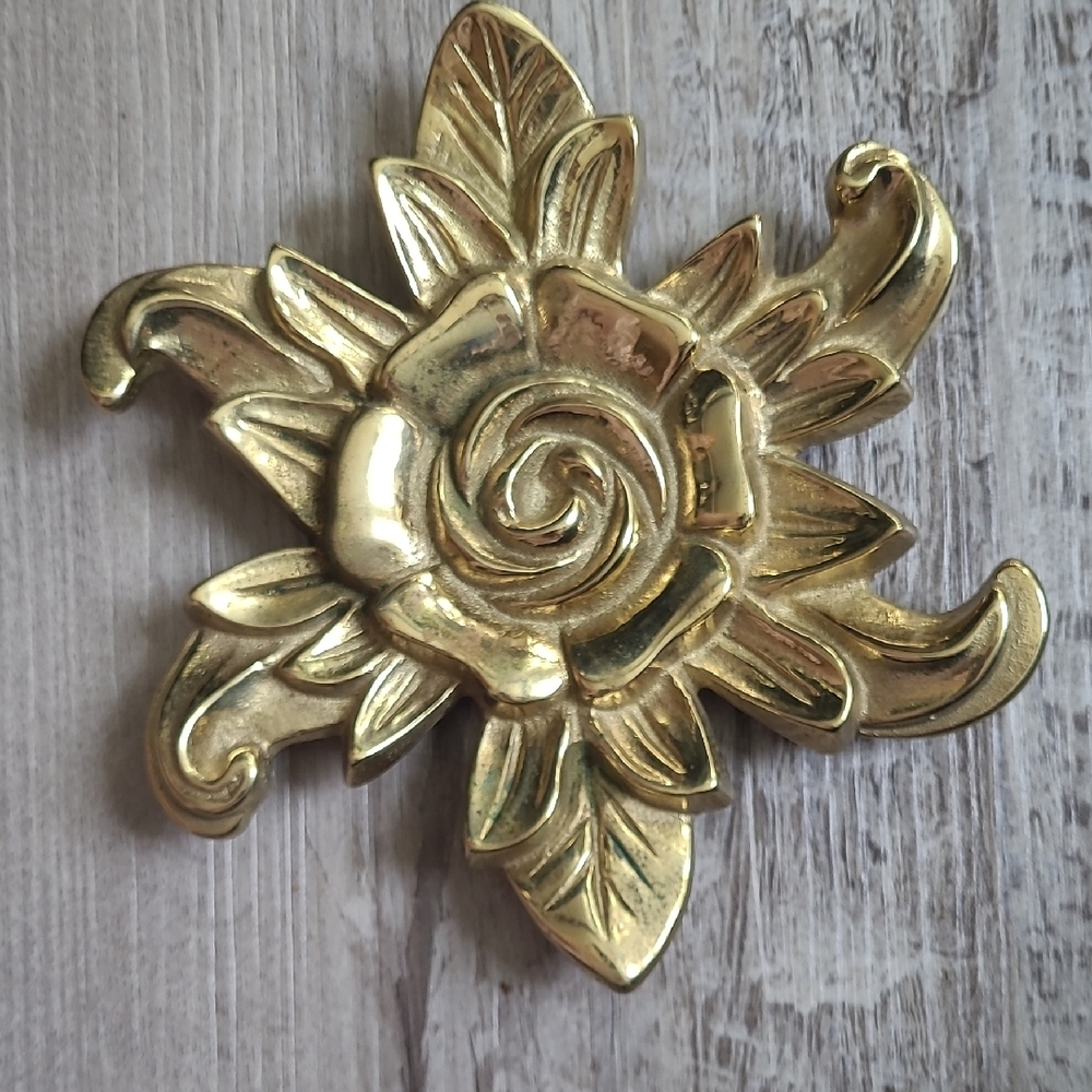 Gold Floral Decorative Wall Hook